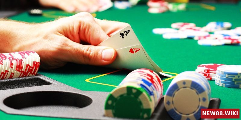 Poker là trò chơi dùng 52 lá bài tây